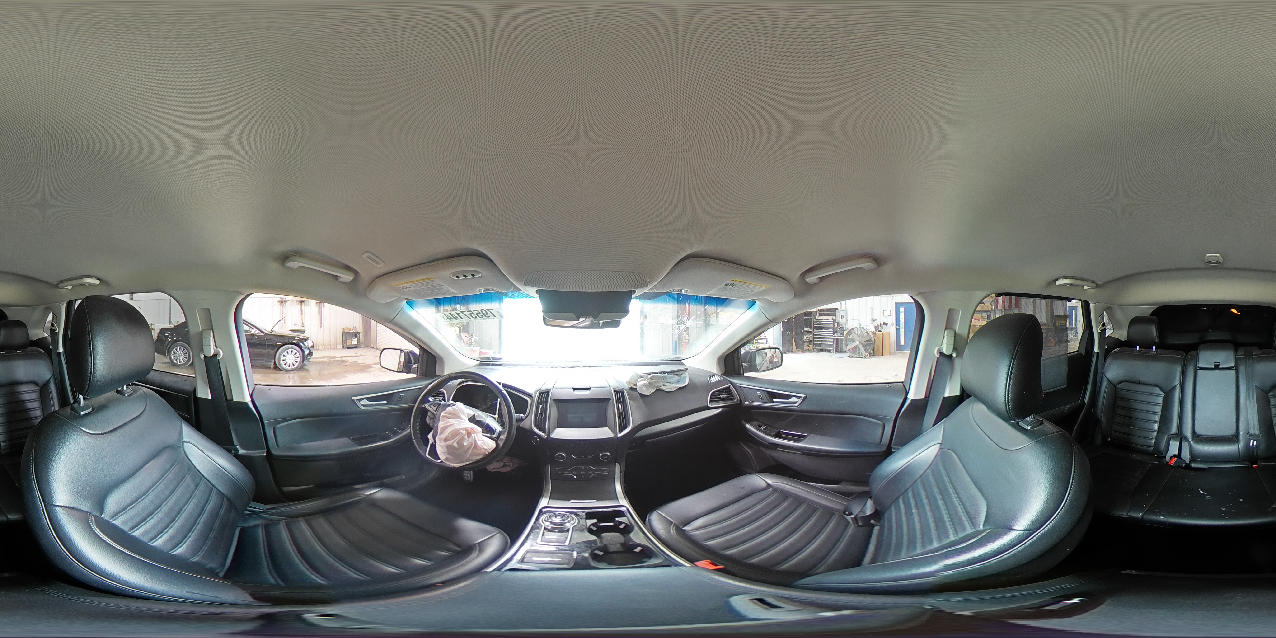 2019 Ford Edge - Image 15