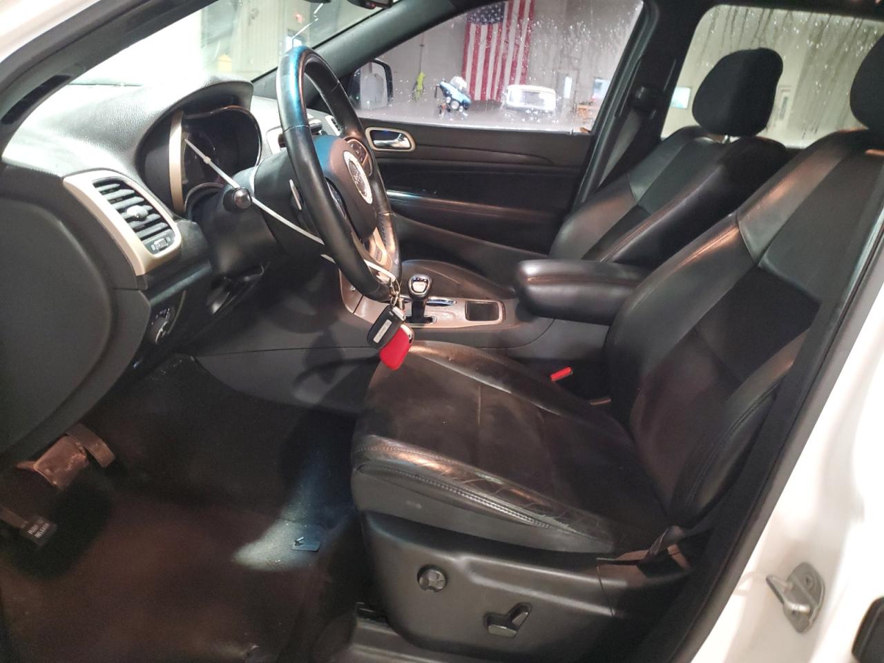 2014 Jeep Grand Cherokee - Image 7