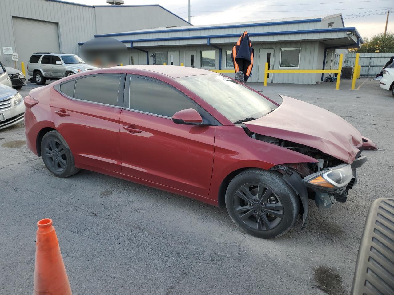 2017 Hyundai Elantra - Image 4