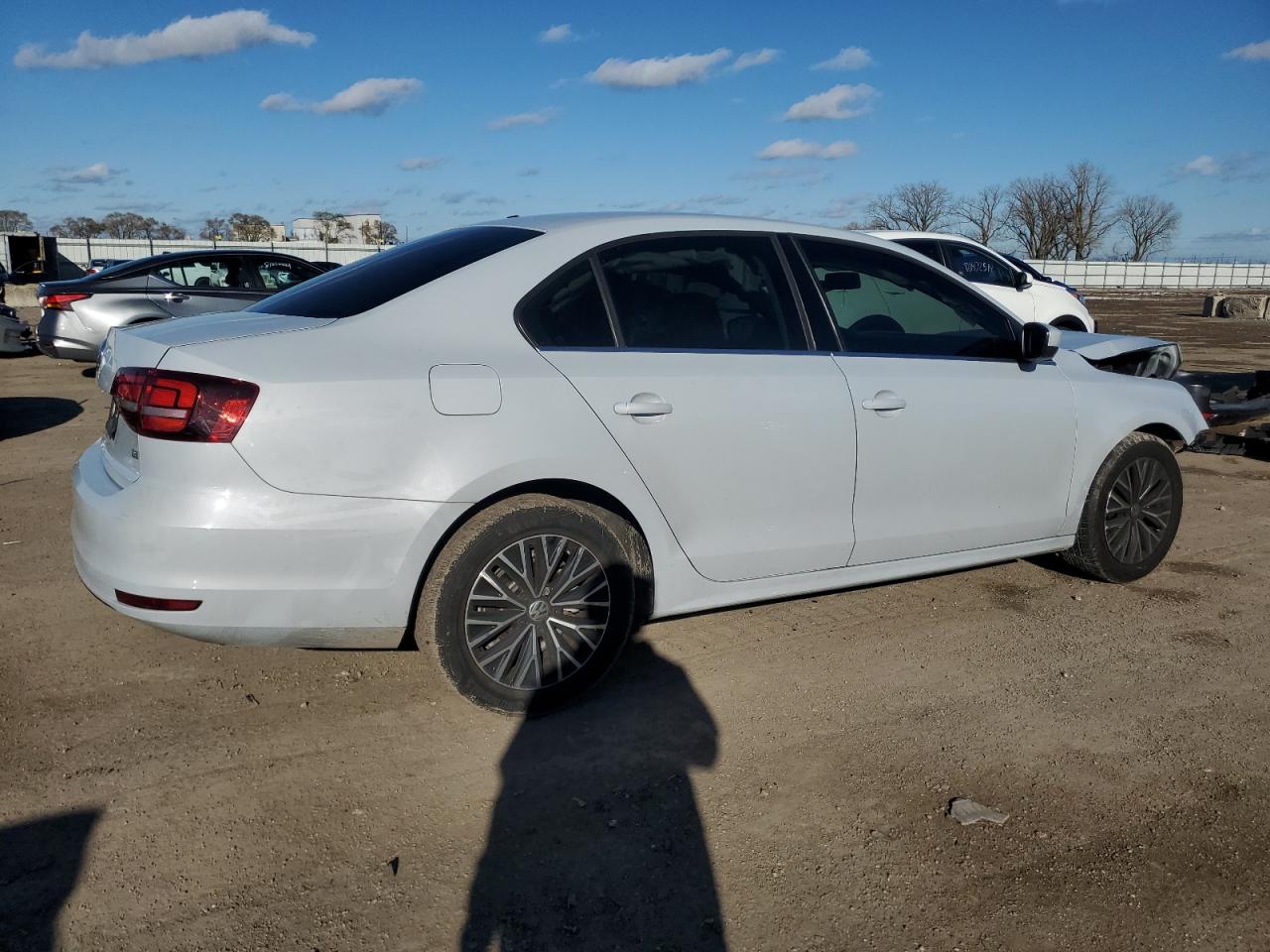 2017 Volkswagen Jetta - Image 3