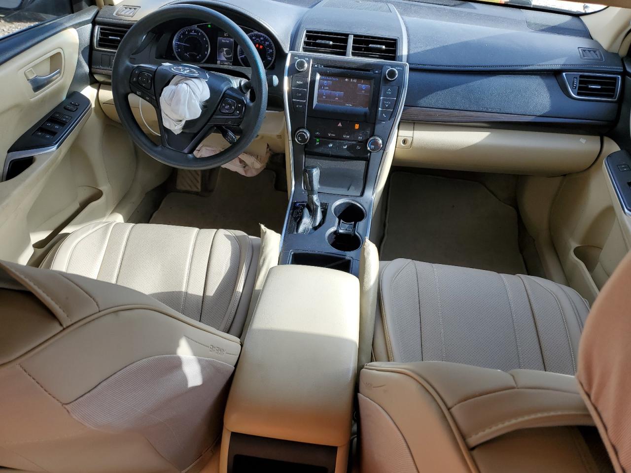 2016 Toyota Camry - Image 8