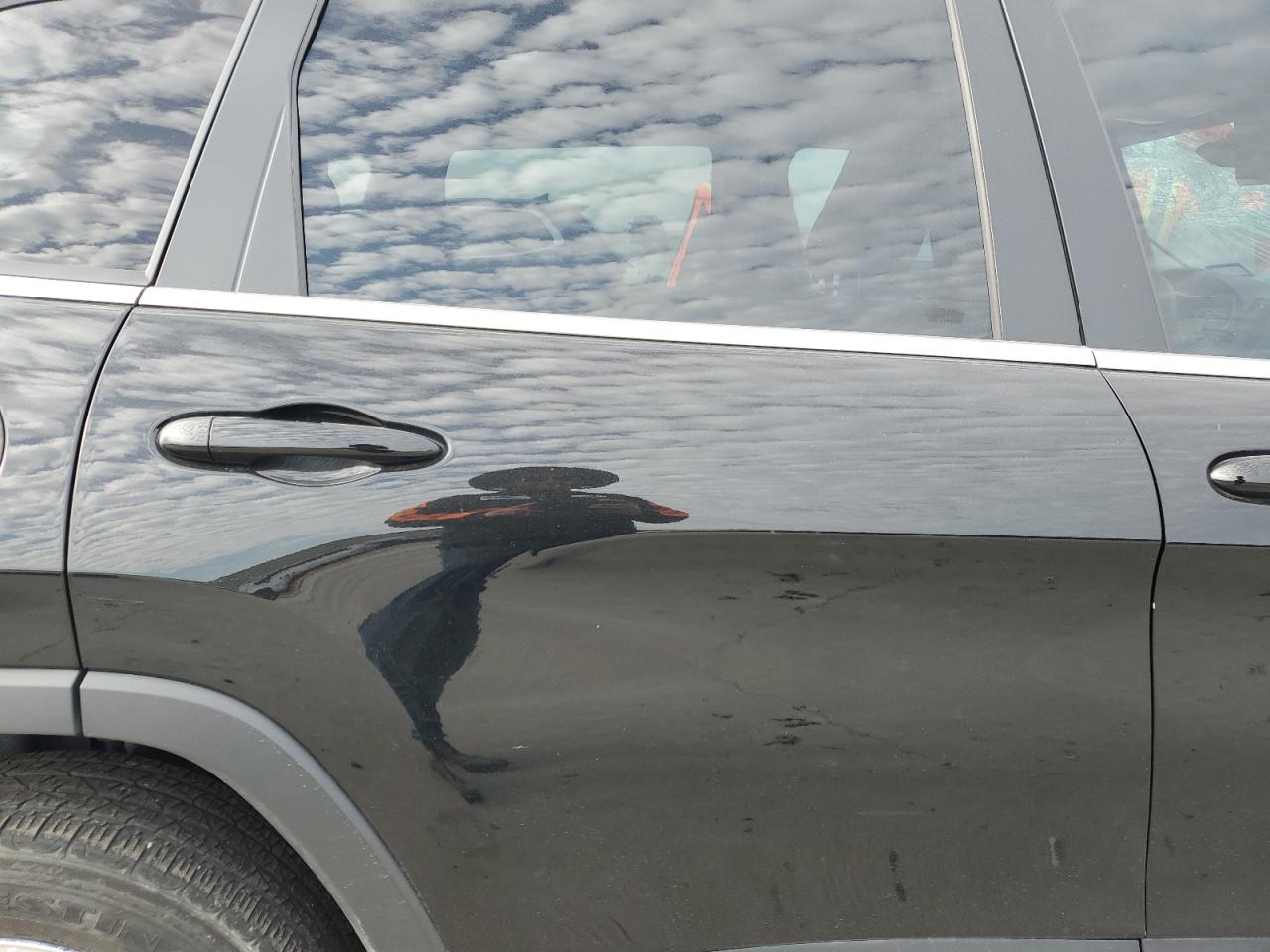 2019 Jeep Grand Cherokee - Image 11
