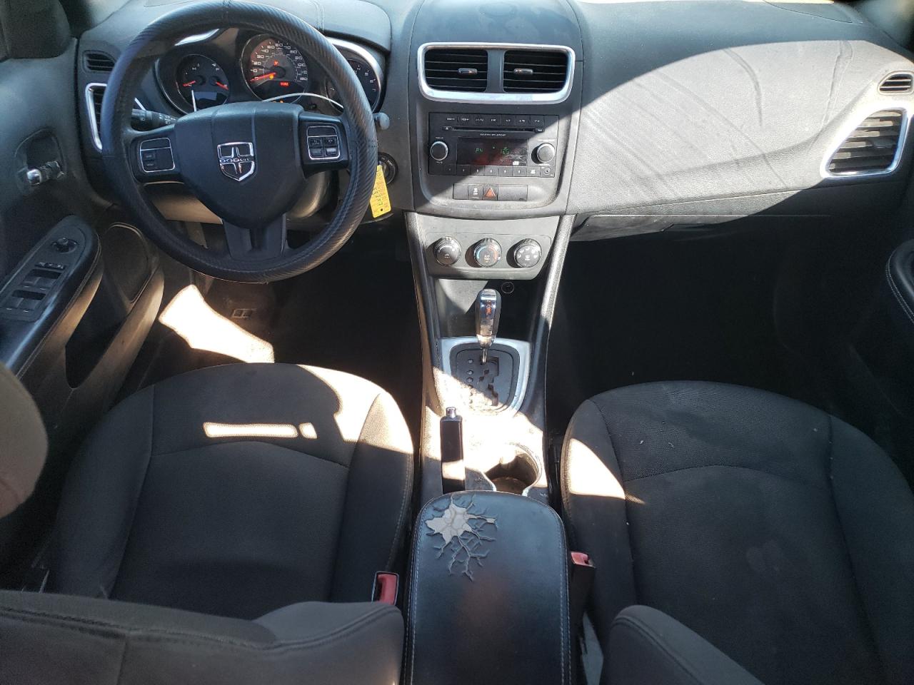 2012 Dodge Avenger - Image 8