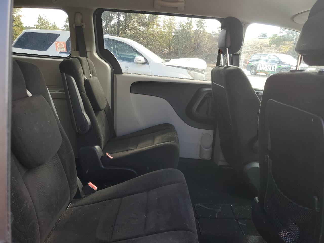 2013 Dodge Caravan - Image 10