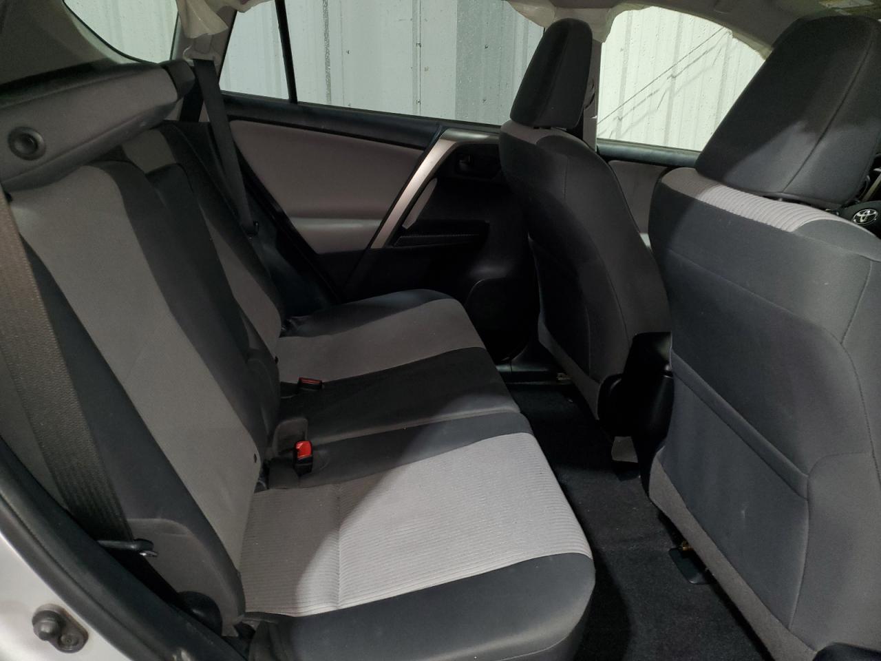 2014 Toyota RAV 4 - Image 11