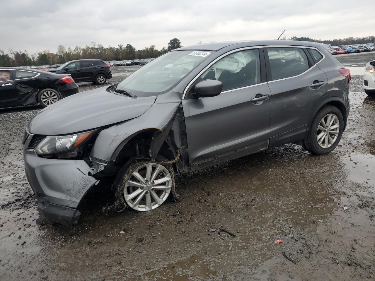 2018 Nissan Rogue - Image 1