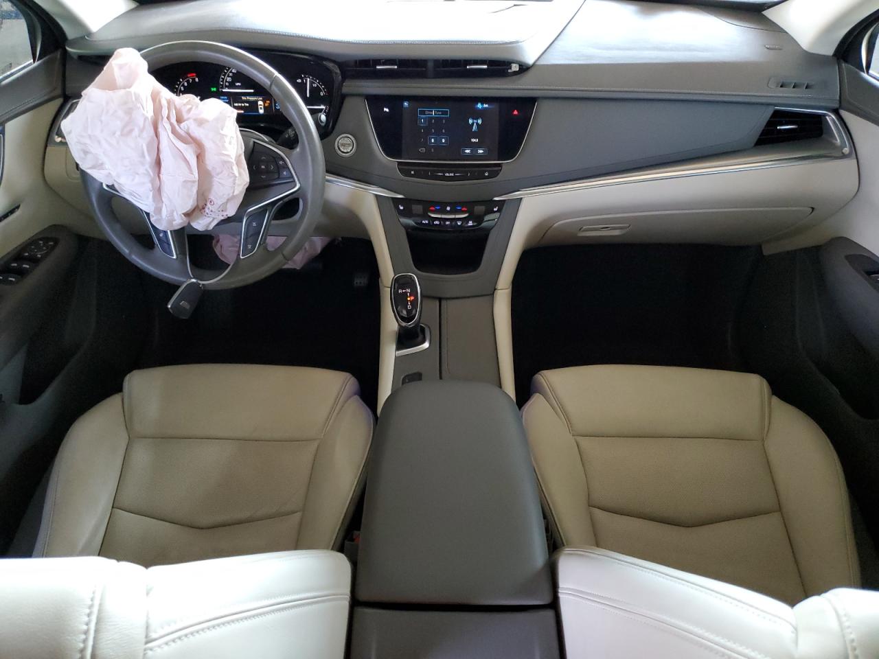 2018 Cadillac XT5 - Image 8