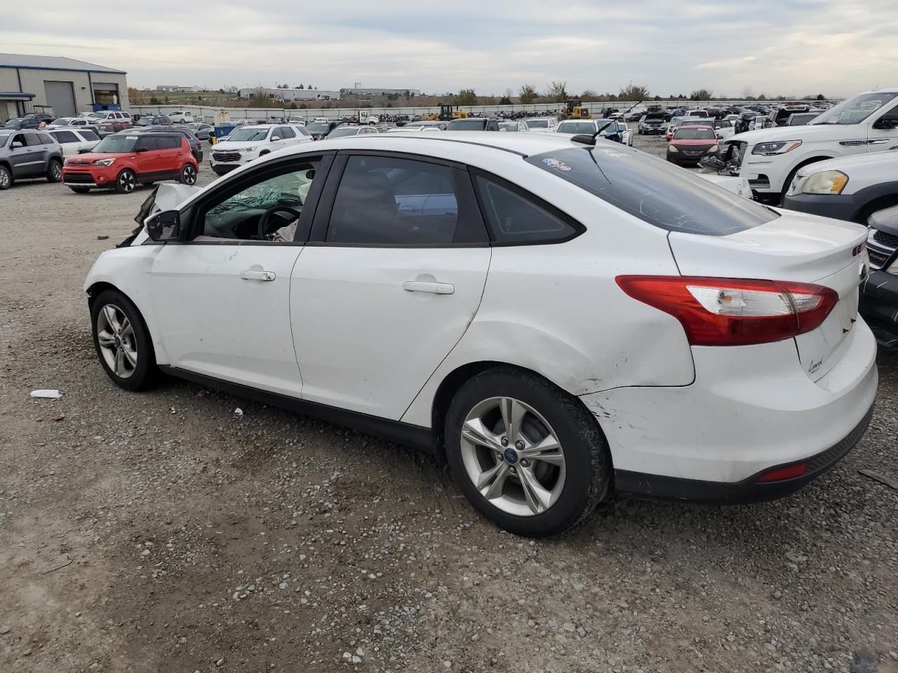 VIN 1FADP3F26DL121360 2013 FORD FOCUS no.2