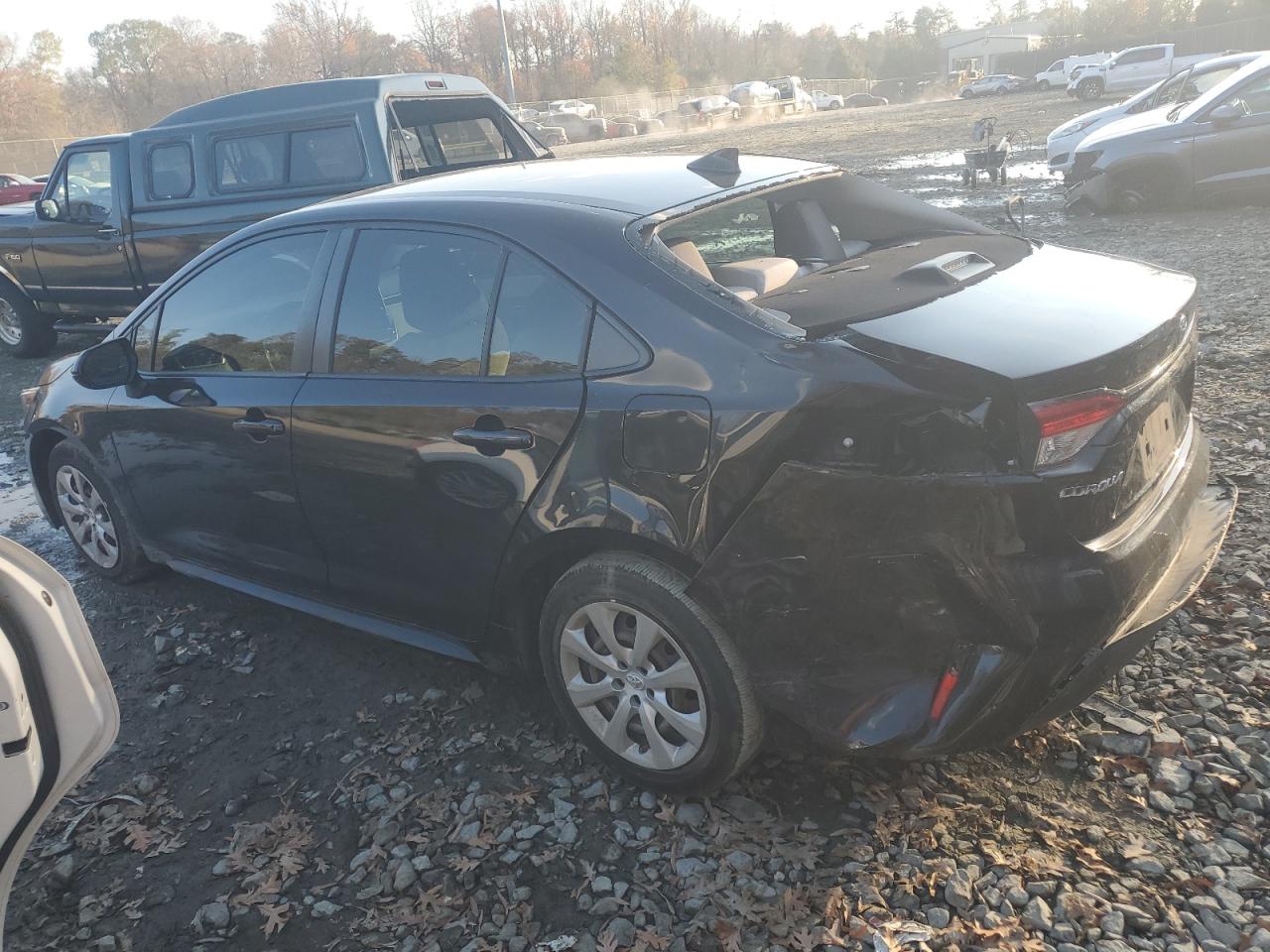 2021 Toyota Corolla - Image 2