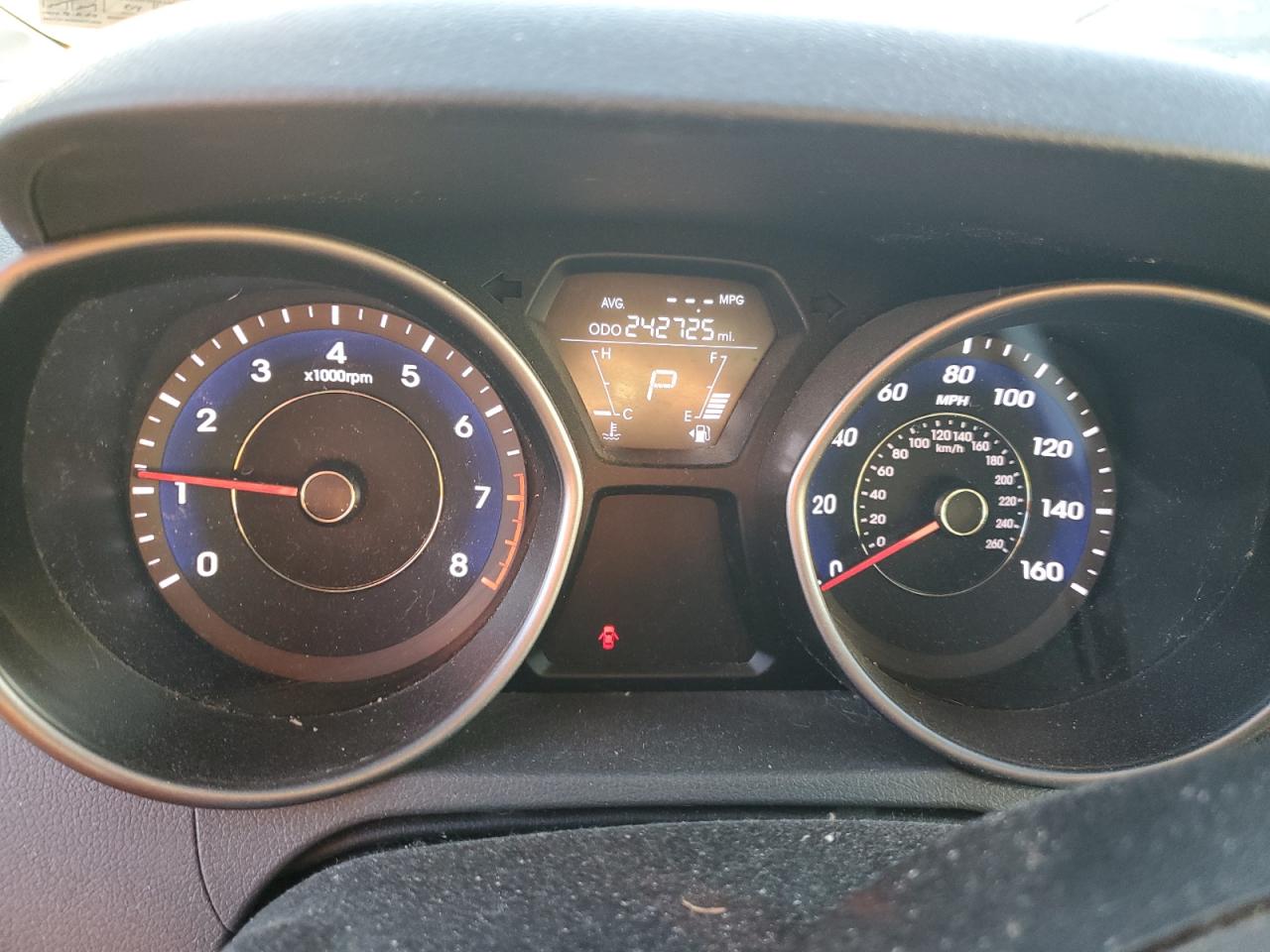 2011 Hyundai Elantra - Image 9