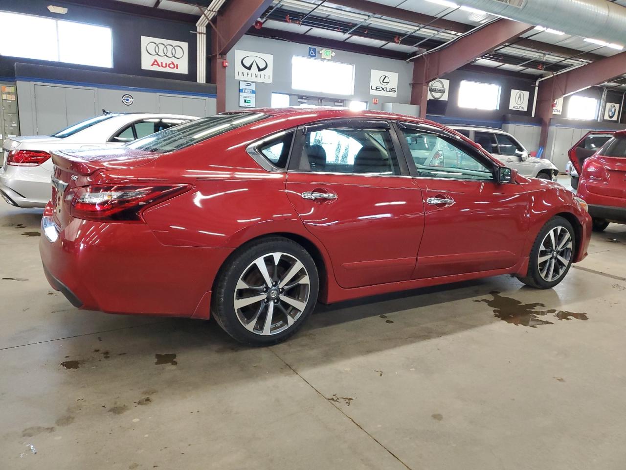 2017 Nissan Altima - Image 3
