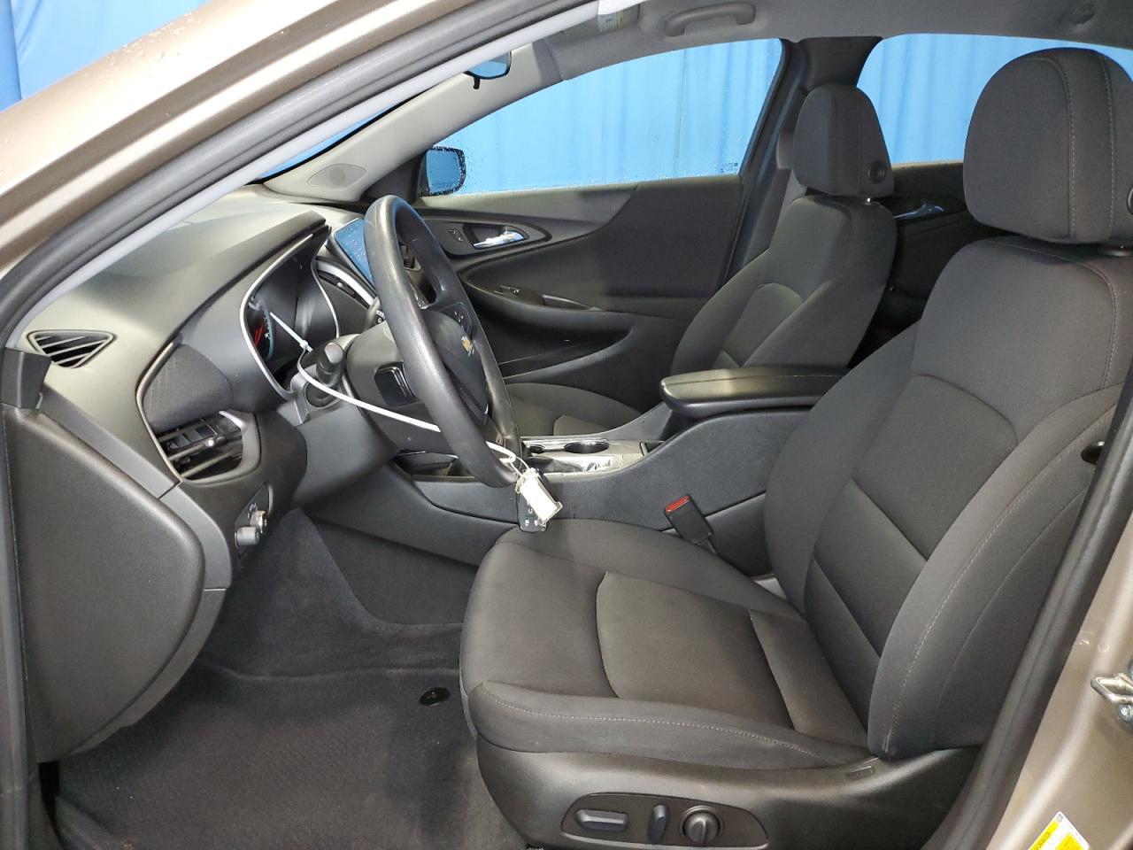 2023 Chevrolet Malibu - Image 7