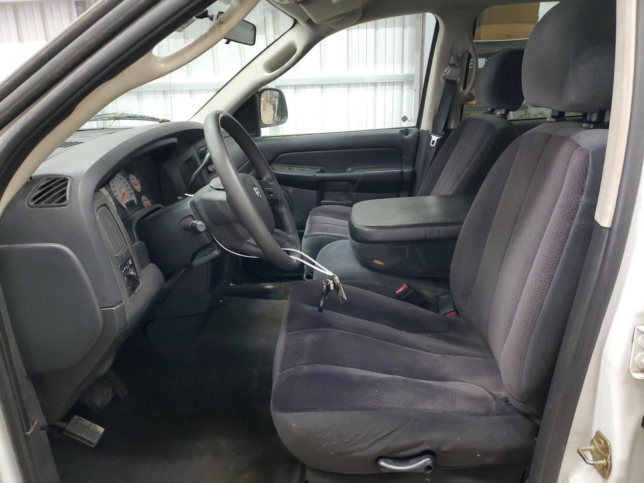 2005 Dodge RAM - Image 7