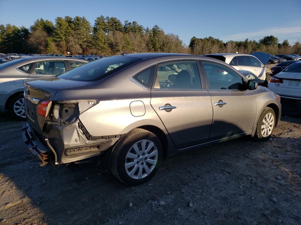 2017 Nissan Sentra - Image 3