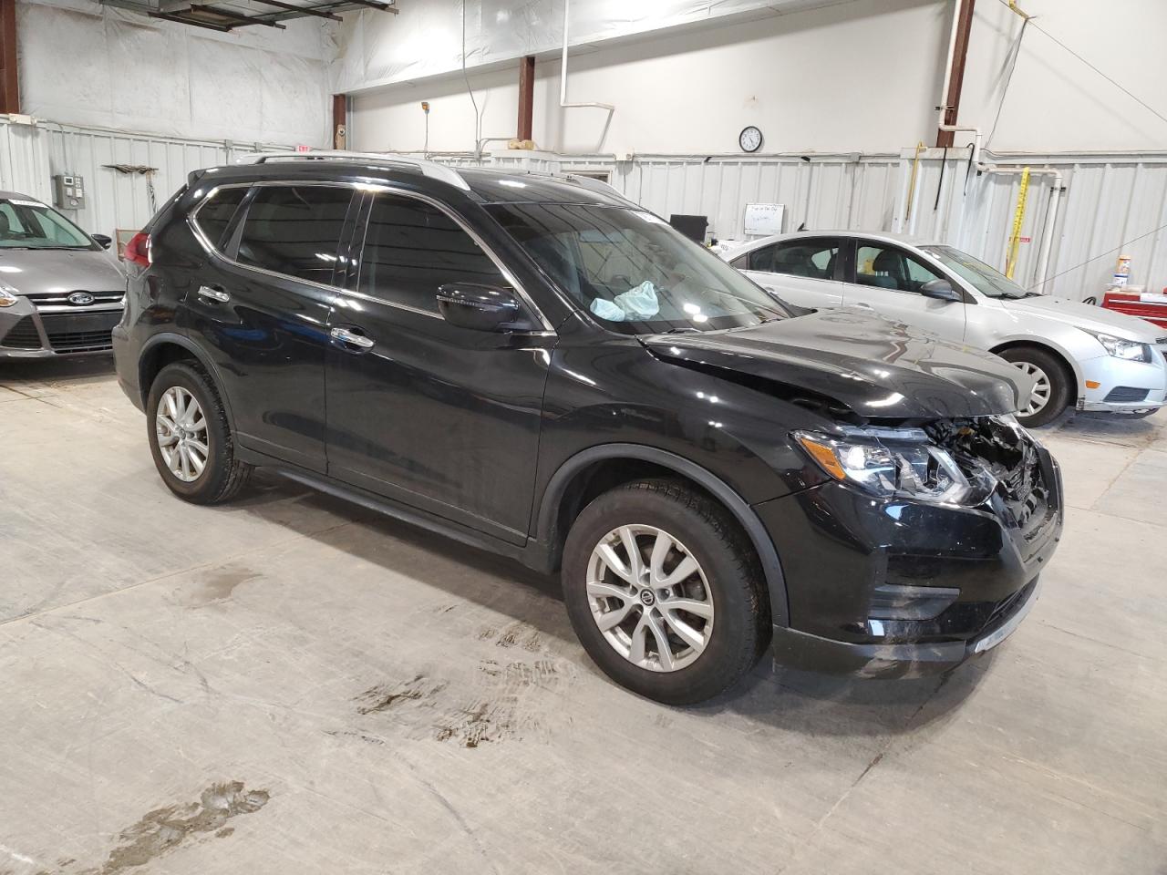 2018 Nissan Rogue - Image 4