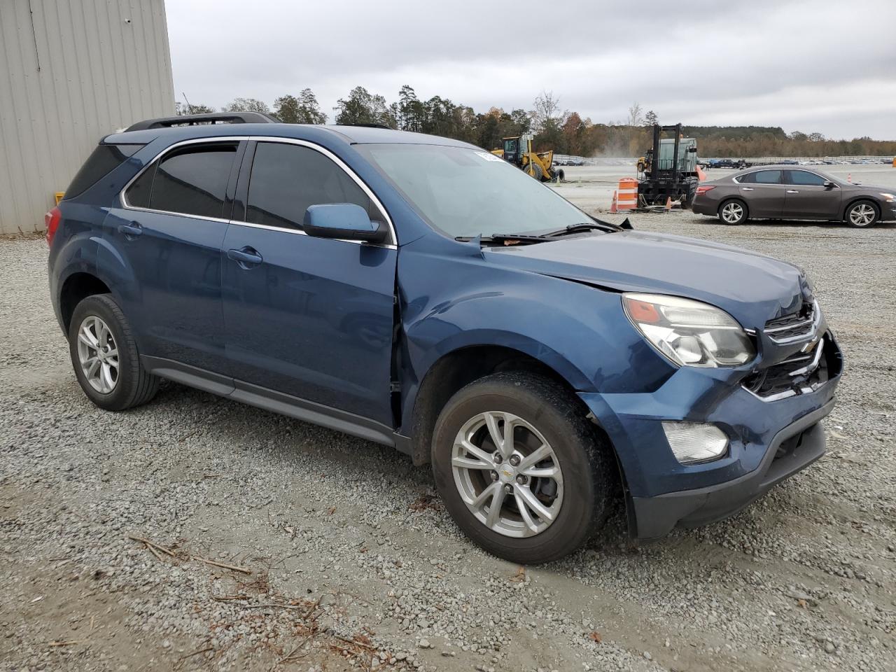 2017 Chevrolet Equinox - Image 4