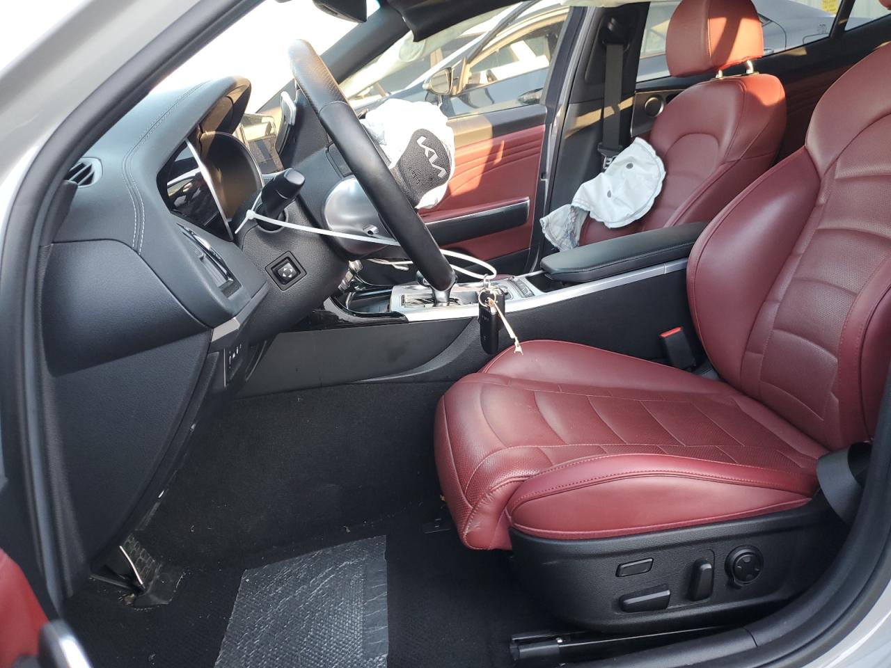 2023 Kia Stinger - Image 7