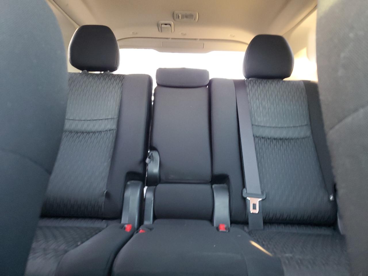 2020 Nissan Rogue - Image 10