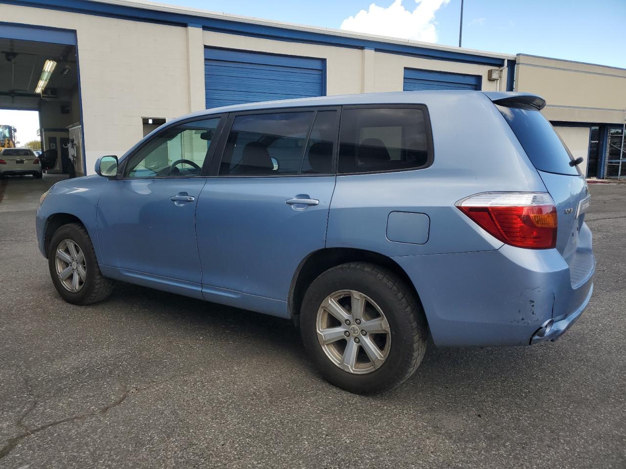 2008 Toyota Highlander - Image 2