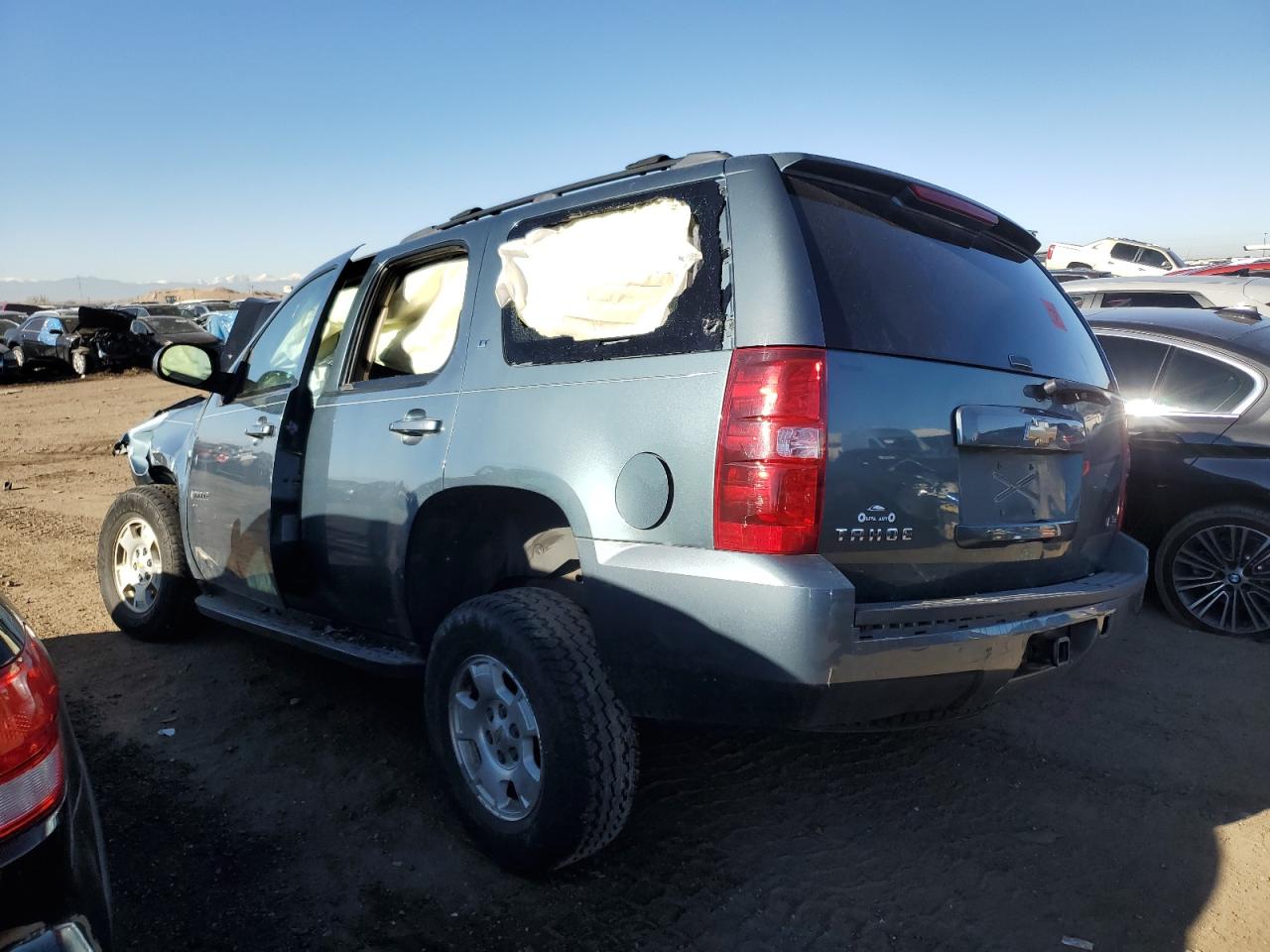 2009 Chevrolet Tahoe - Image 2