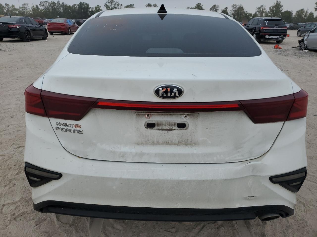 VIN 3KPF24AD2ME288341 2021 KIA FORTE no.6