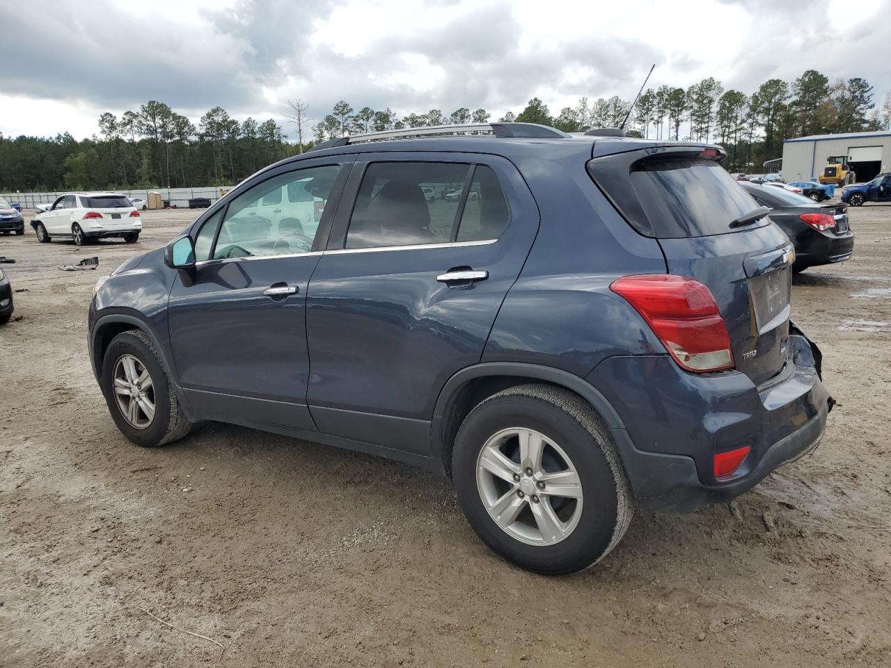 2019 Chevrolet Trax - Image 2