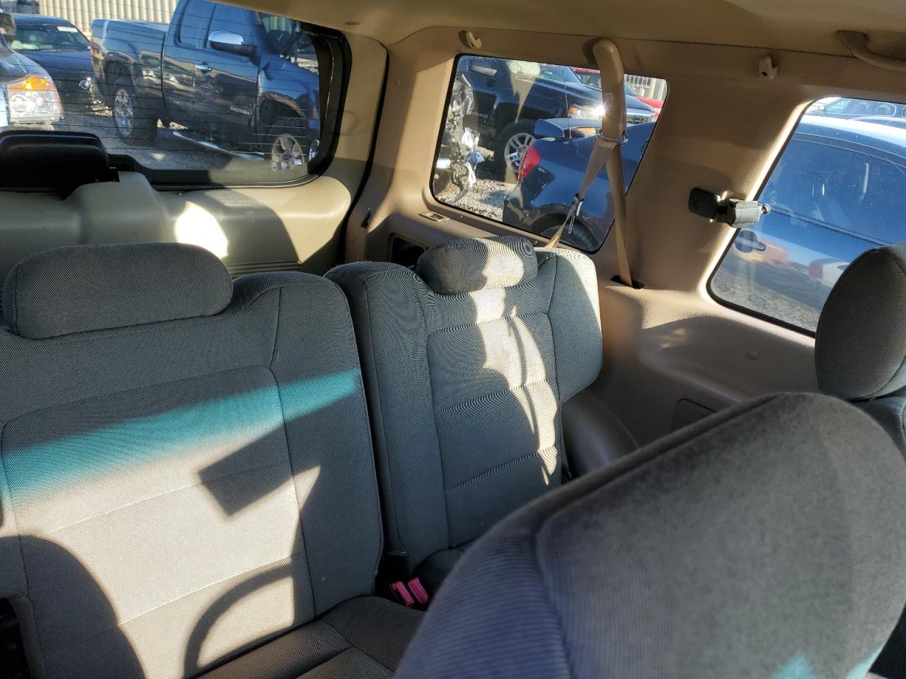 2002 Ford Explorer - Image 10