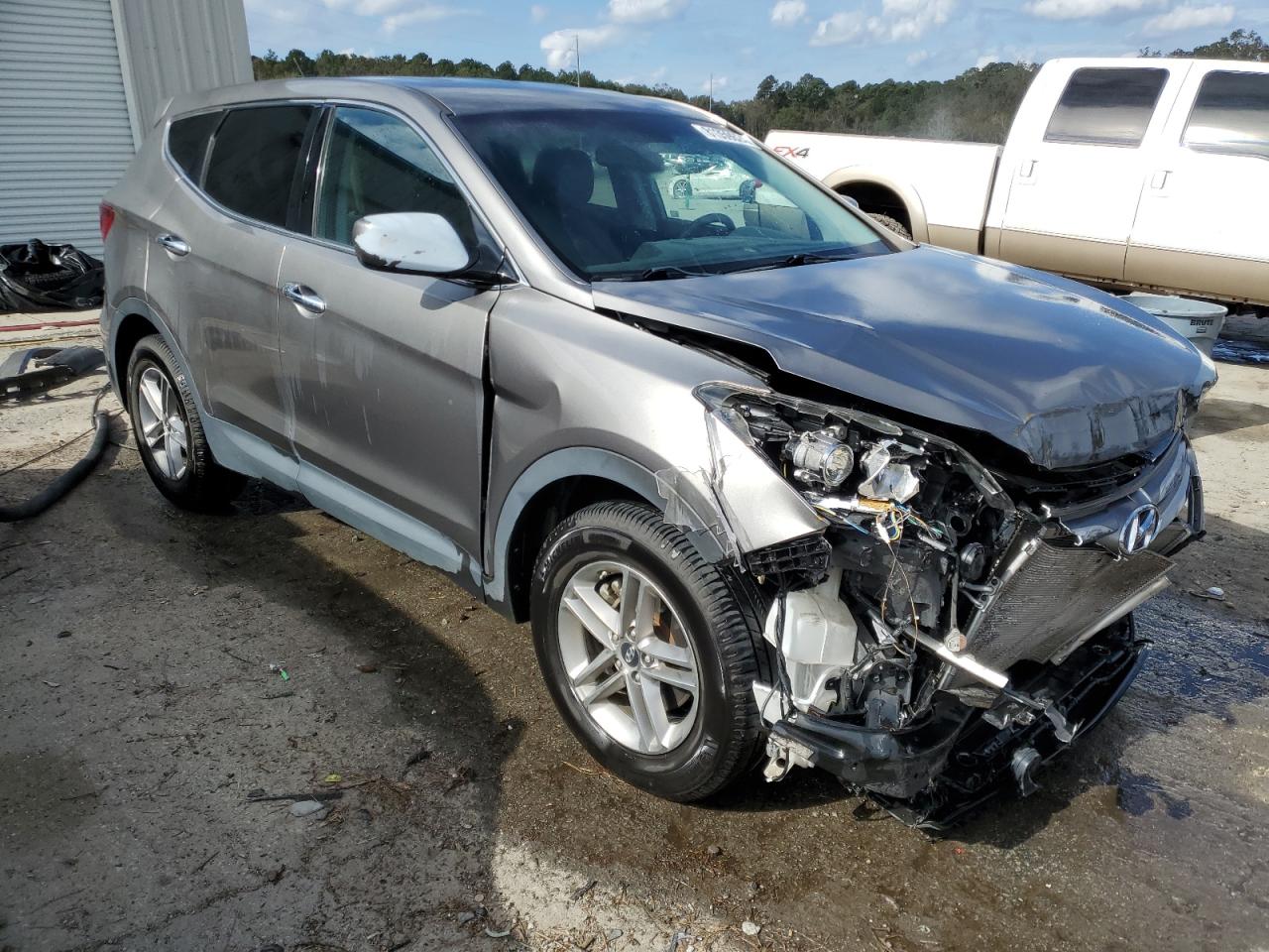 2018 Hyundai Santa Fe - Image 4