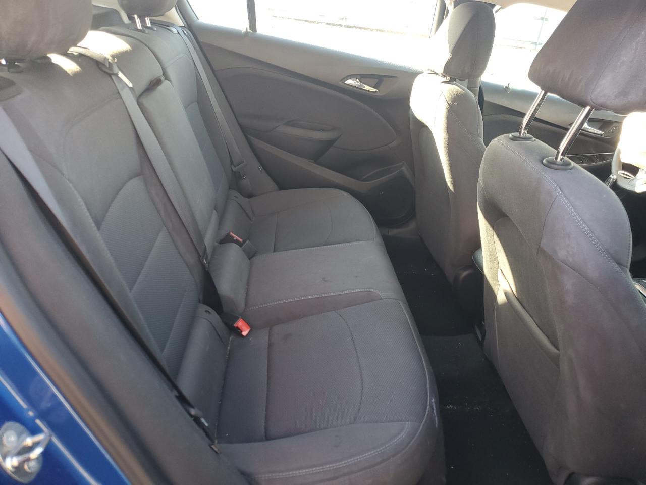 2018 Chevrolet Cruze - Image 10