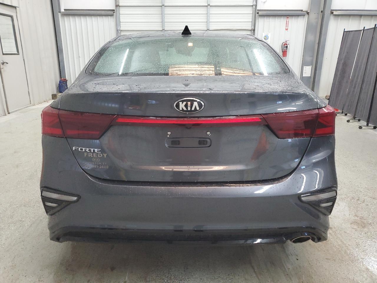 VIN 3KPF24AD8ME345173 2021 KIA FORTE no.6