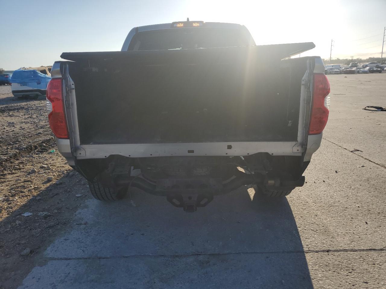 2020 Toyota Tundra - Image 6