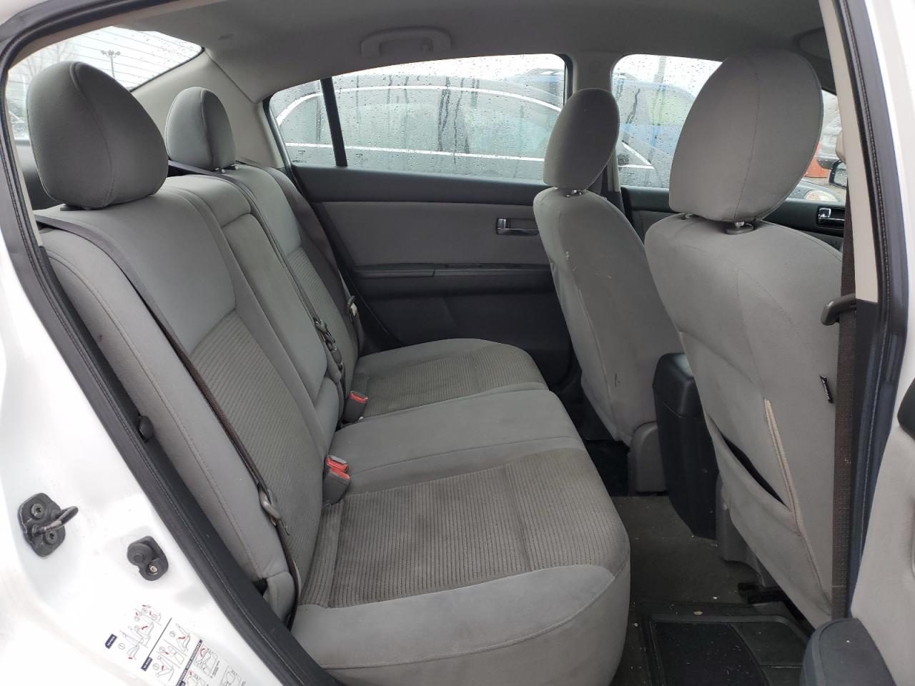 2011 Nissan Sentra - Image 10