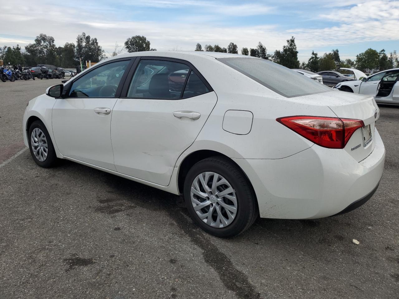 2018 Toyota Corolla - Image 2