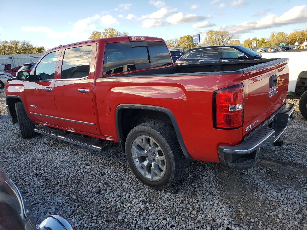 2015 GMC Sierra - Image 2