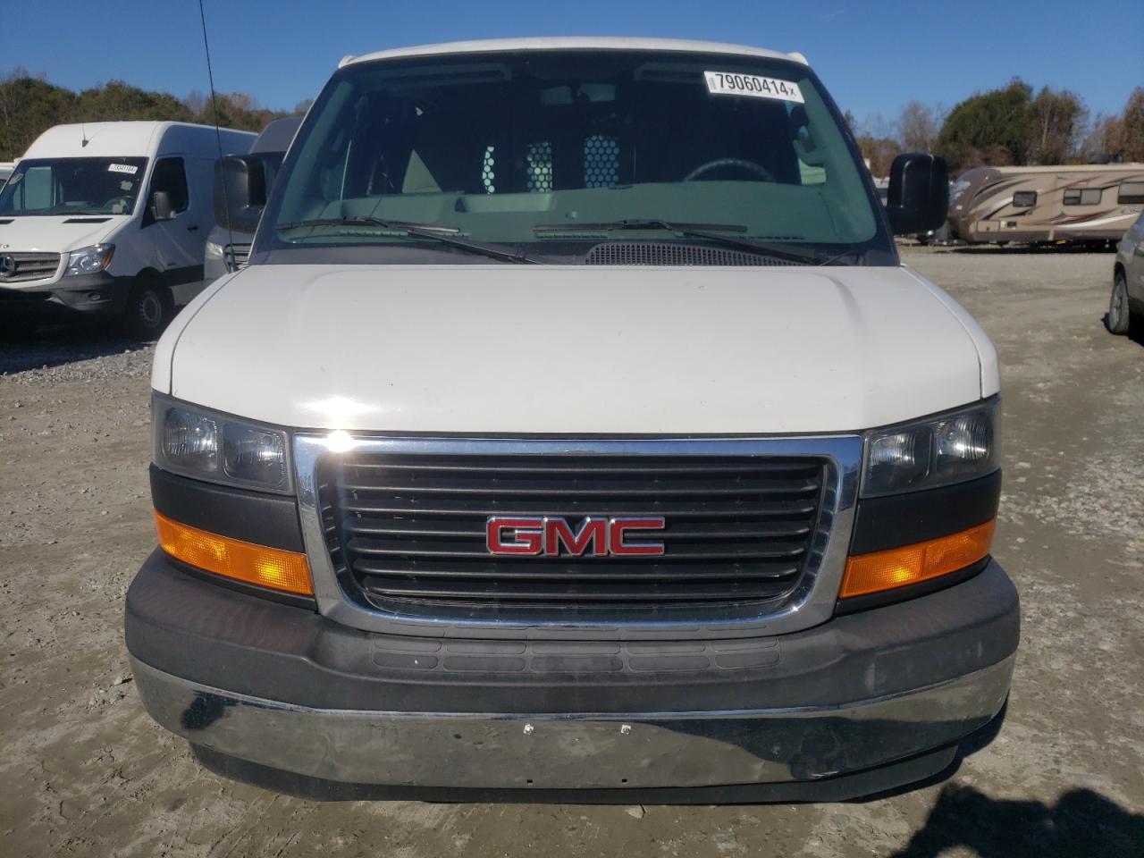 2017 GMC Savana - Image 5