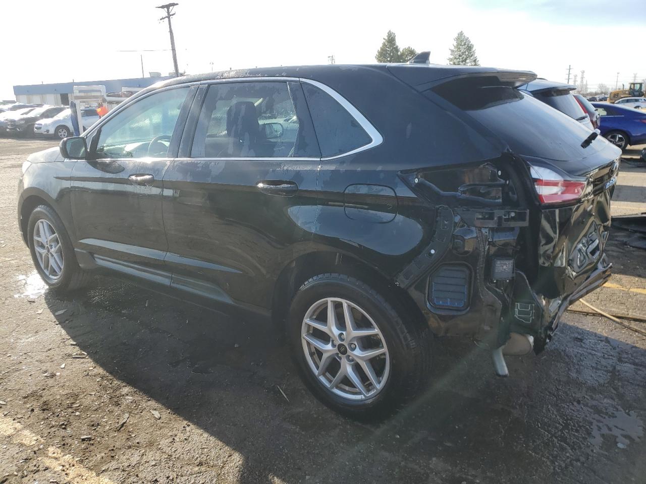 2FMPK4J97PBA55689 2023 FORD EDGE - Image 2