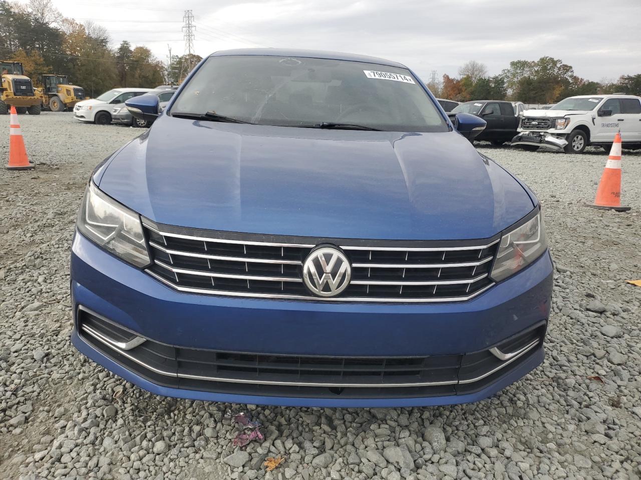 VIN 1VWAT7A32HC014308 2017 VOLKSWAGEN PASSAT no.5