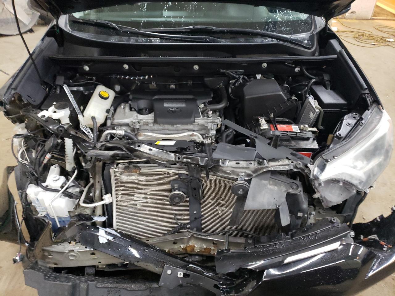 2018 Toyota RAV 4 - Image 12