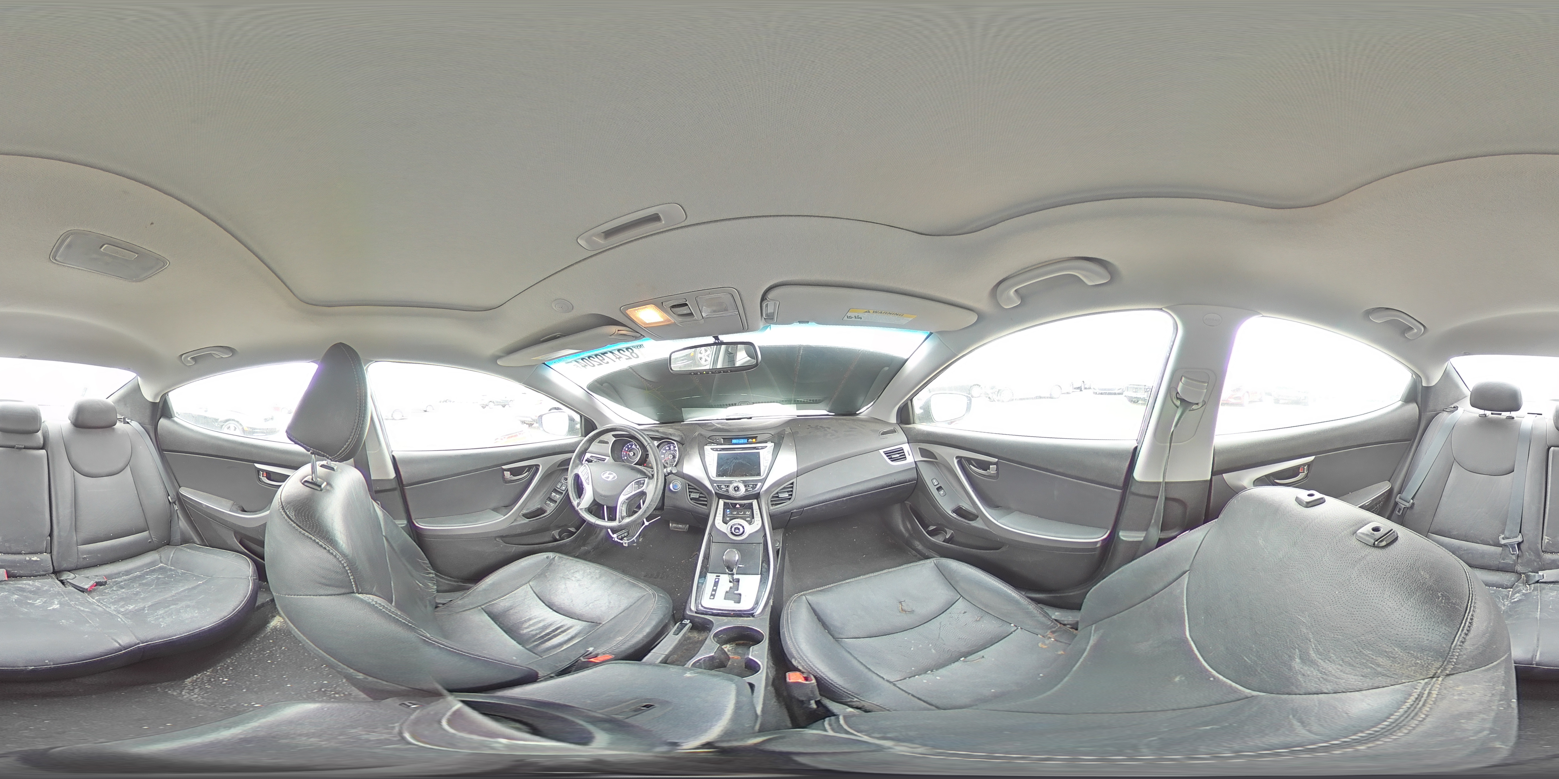 2012 Hyundai Elantra - Image 13