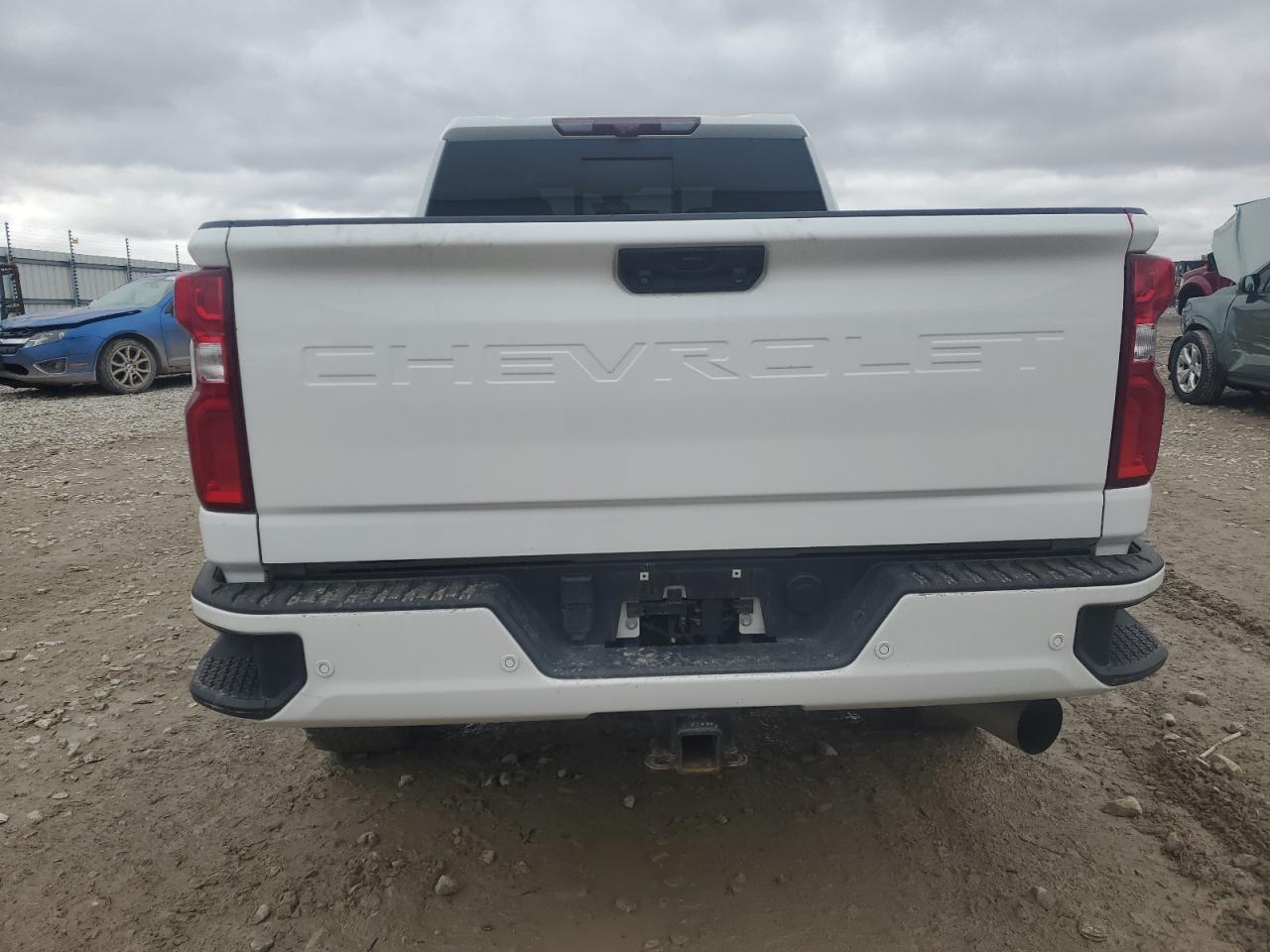 2022 Chevrolet Silverado - Image 6