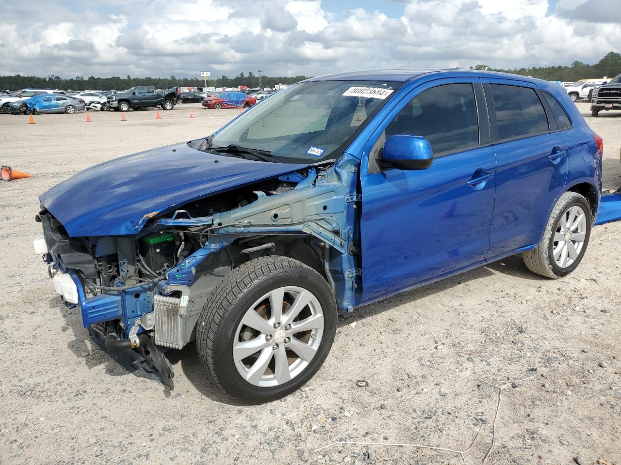 2015 Mitsubishi Outlander - Image 1