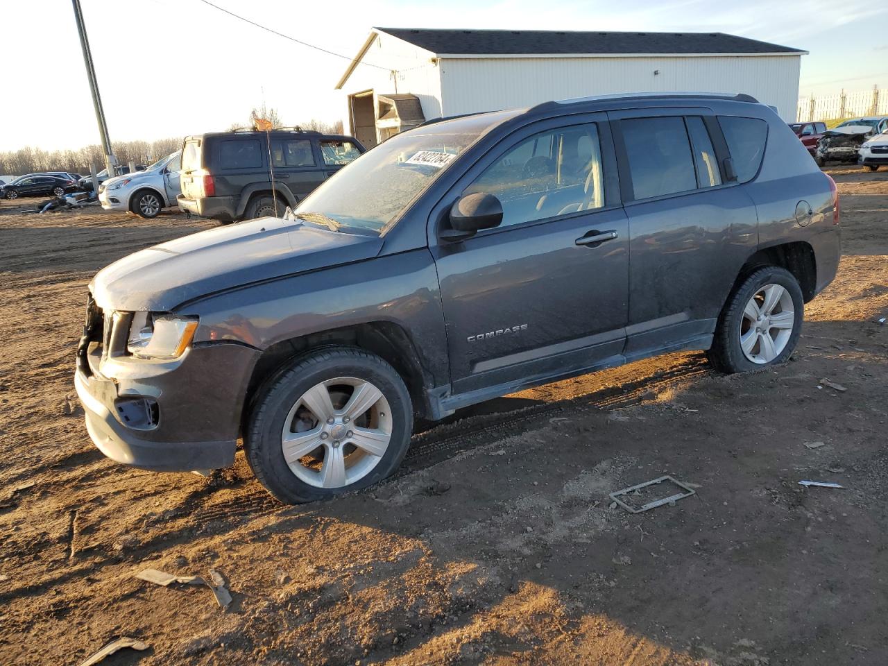 VIN 1C4NJDBB8GD511497 2016 JEEP COMPASS no.1