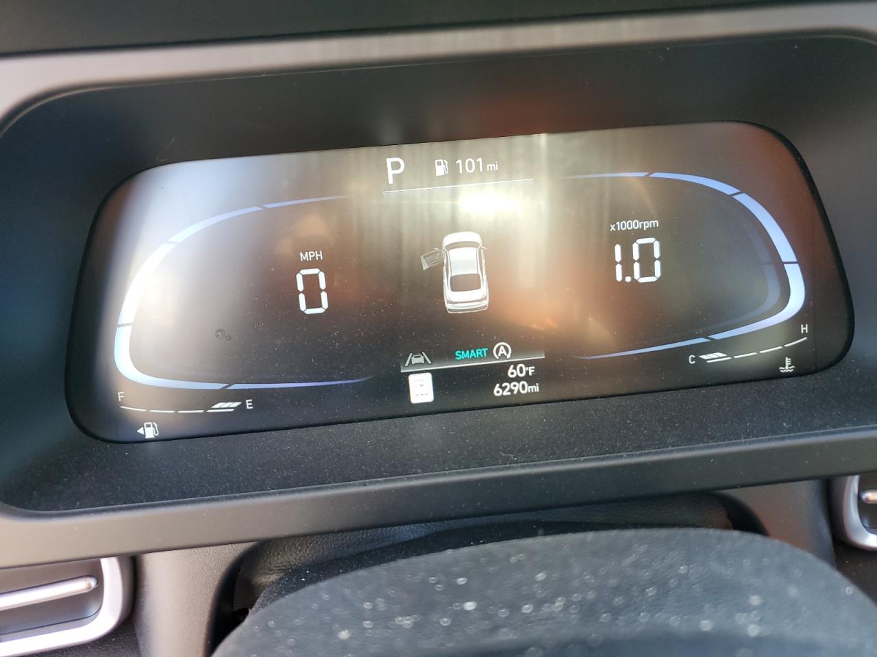 2024 Hyundai Elantra - Image 9