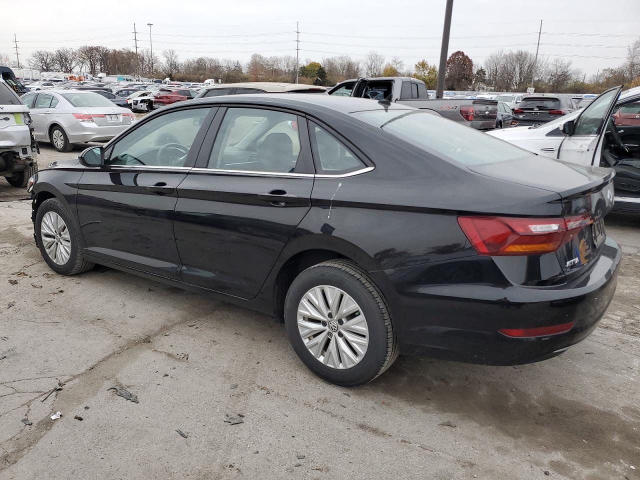 2019 Volkswagen Jetta - Image 2