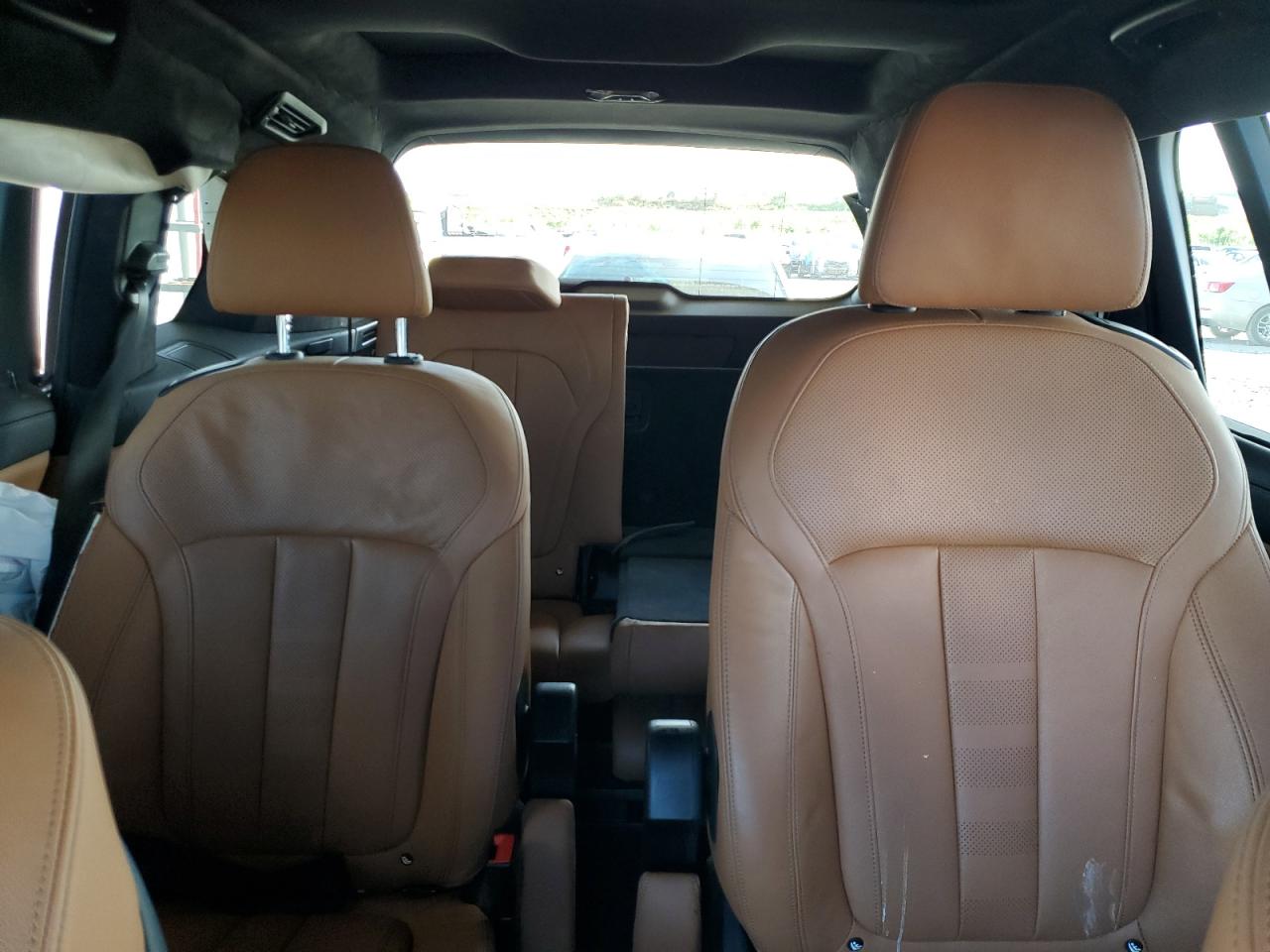 2021 BMW X7 - Image 10