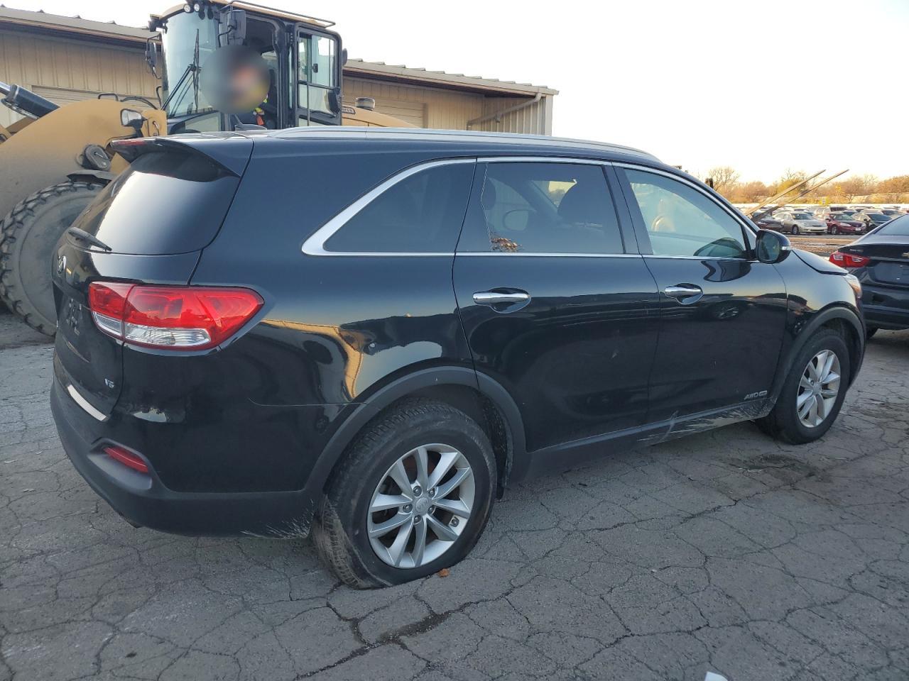 VIN 5XYPGDA54JG340081 2018 KIA SORENTO no.3