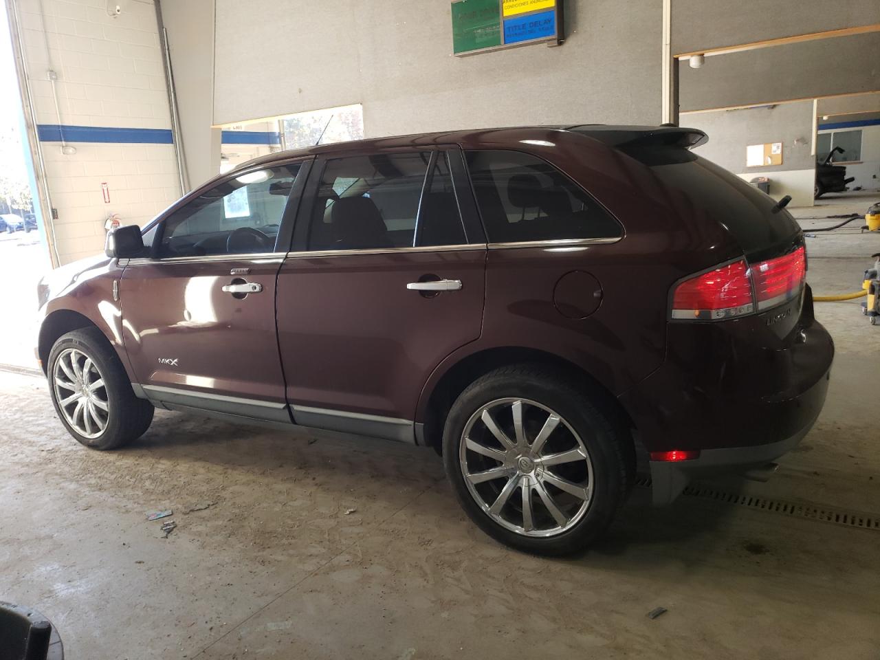 2009 Lincoln MKX - Image 2