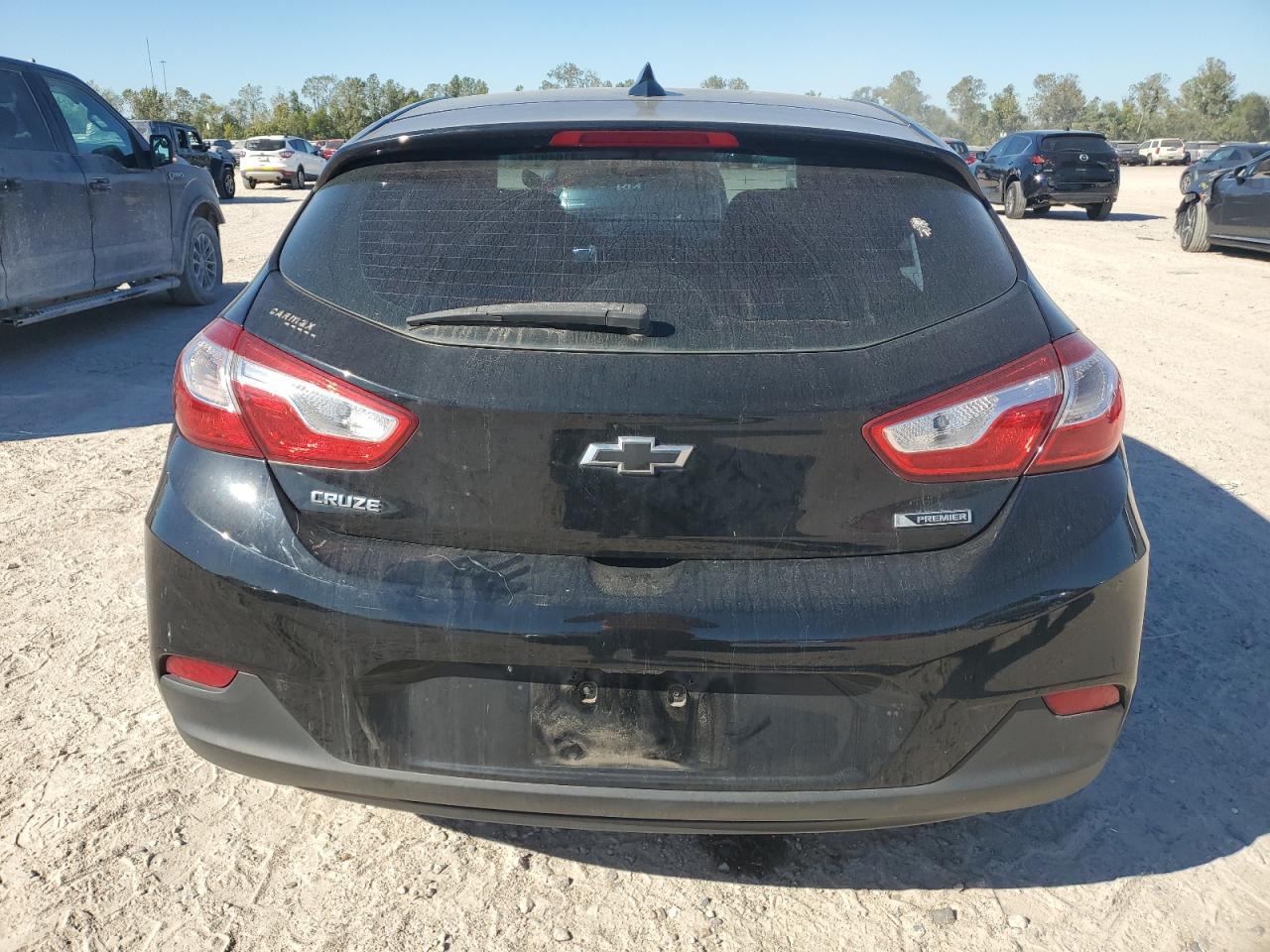 2017 Chevrolet Cruze - Image 6