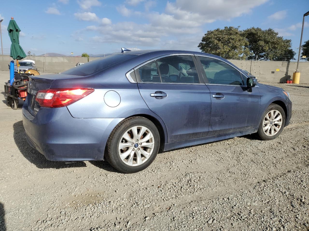 VIN 4S3BNAF64H3051054 2017 SUBARU LEGACY no.3