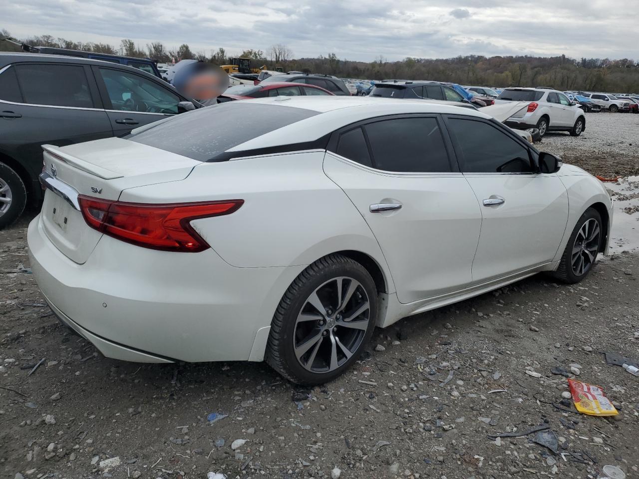 2016 Nissan Maxima - Image 3